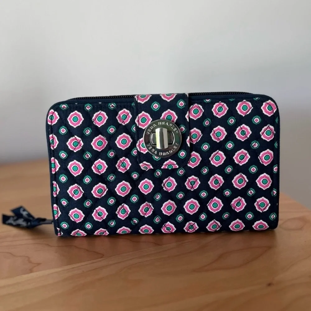 NWOT Vera Bradley Turnlock Wallet โข Petal Dots - Picture 6 of 10